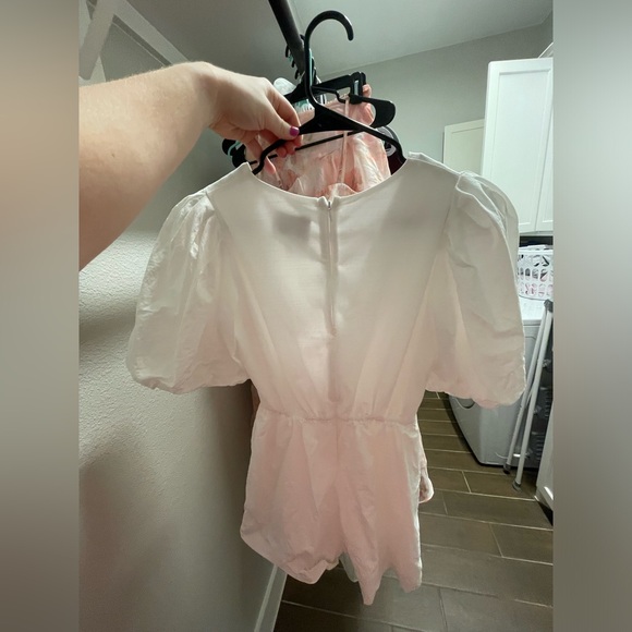 white bow romper! - Picture 6 of 8
